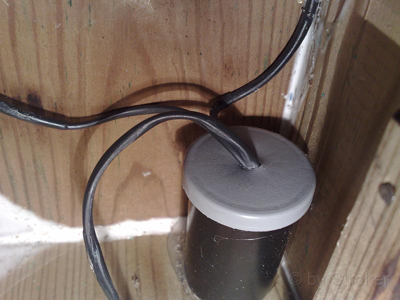 05.jpg - Nachdem alles fertig zusammen gebaut und kompakt in einer Filmdose untergebracht war, wurde die Dose wurde noch Ausgegossen, damit Feuchtigkeit absolut keine Canche hat.